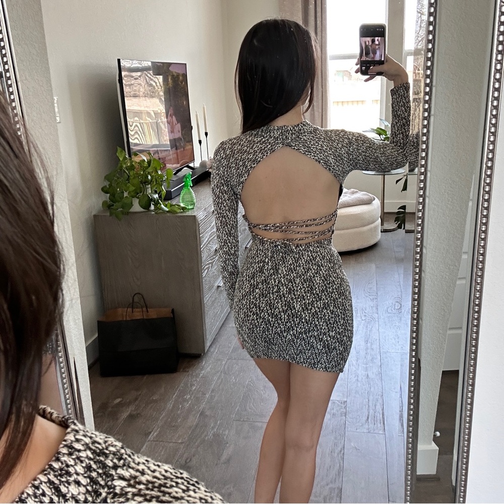 Windsor Patterned Black And White Backless Long S… - image 2